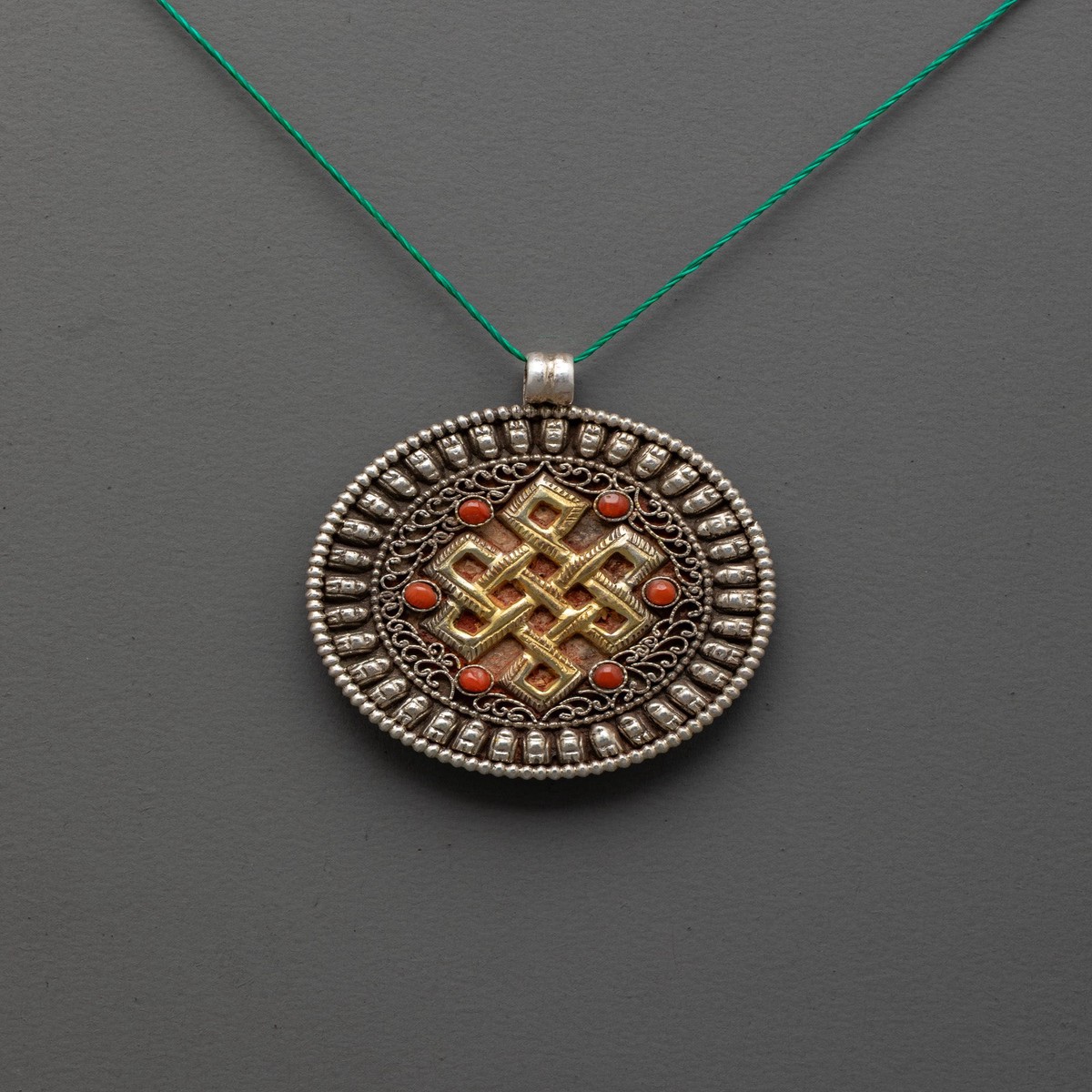Endless Knot Locket | Silver Pendant